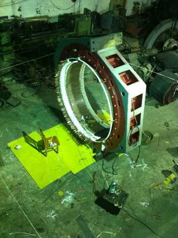 3100KW電機(jī)連夜趕工維修(圖1)